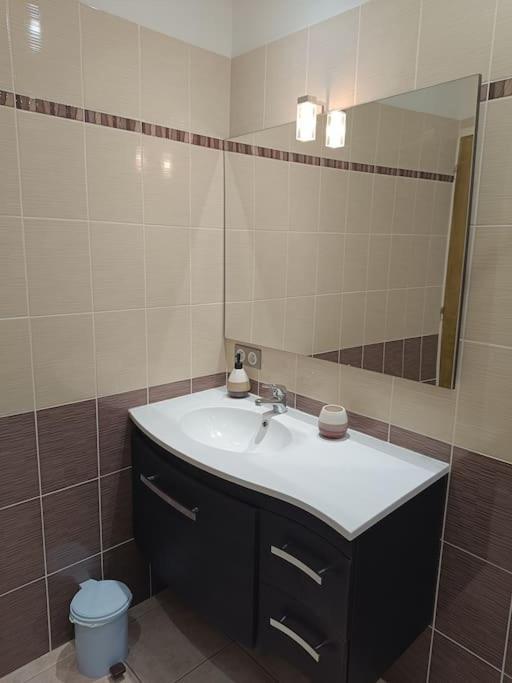 Appartement 2 A 4 Personnes Antraigues-sur-Volane Extérieur photo