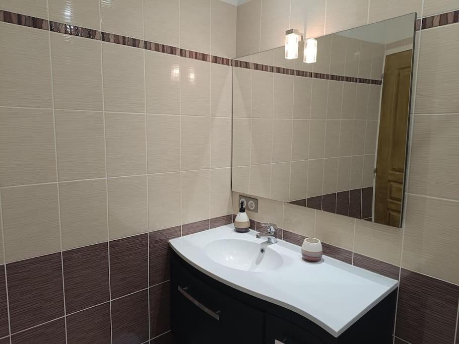 Appartement 2 A 4 Personnes Antraigues-sur-Volane Extérieur photo